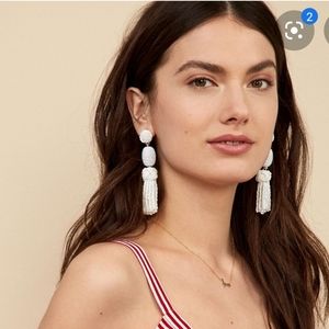 NWT BaubleBar Sandriana White Drop Earrings